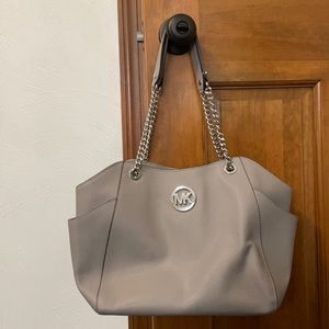 Michael Kors travel chain